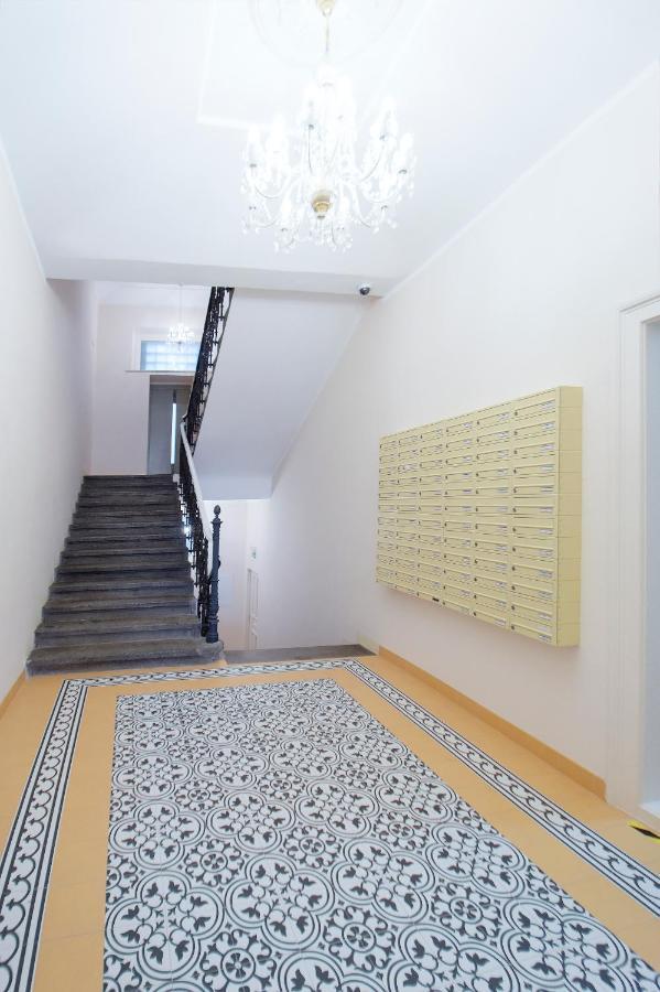 Modern Apartment Spanelska Prague Extérieur photo